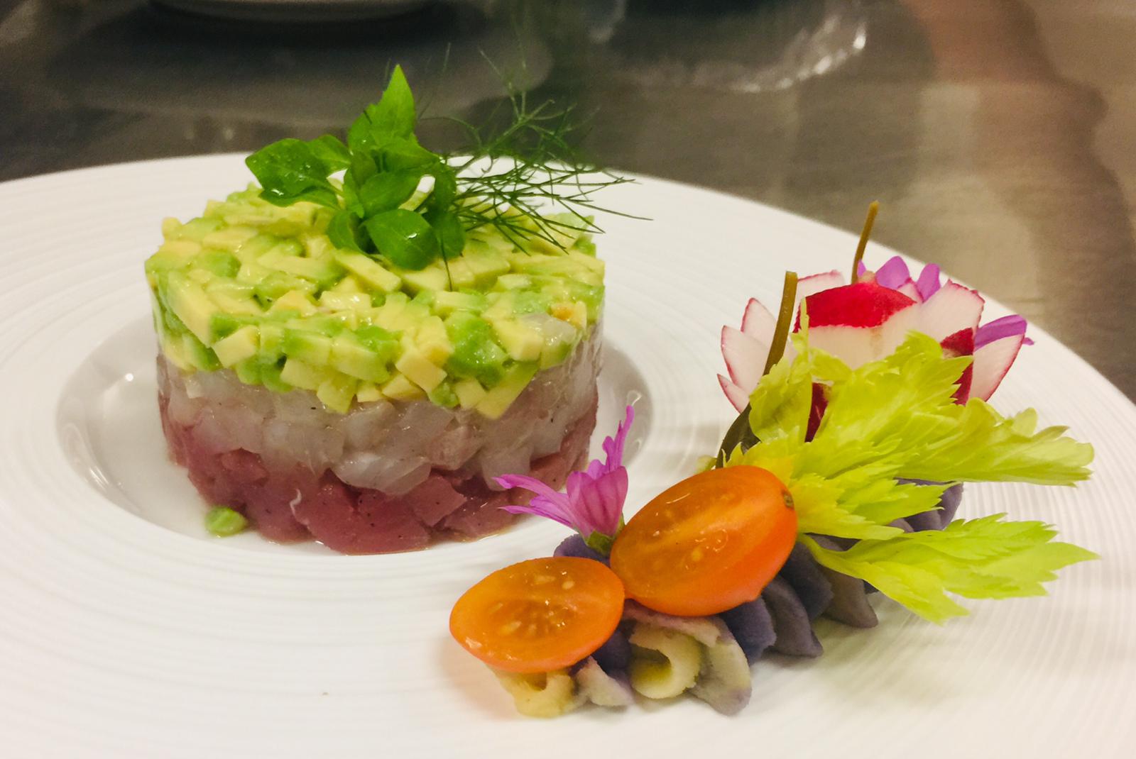 Tartare di tonno e branzino con avocado